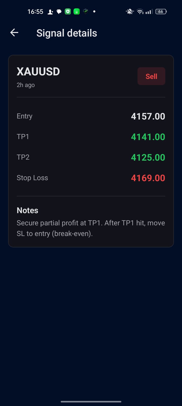 Historical Android signal screen showing entry, take-profit and stop-loss levels